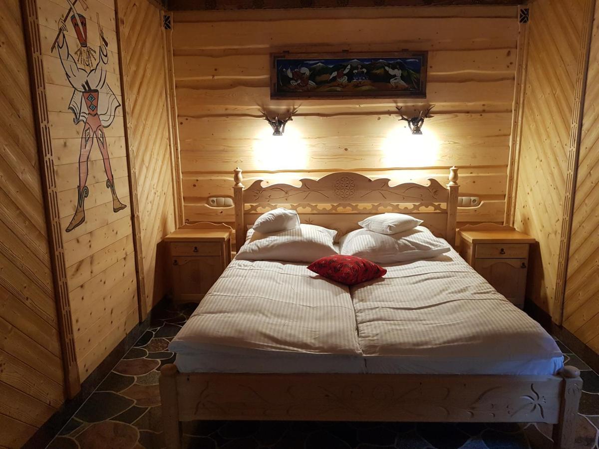 Restauracja Chata Góralska i Pokoje Gościnne. Ciechocinek Exterior foto