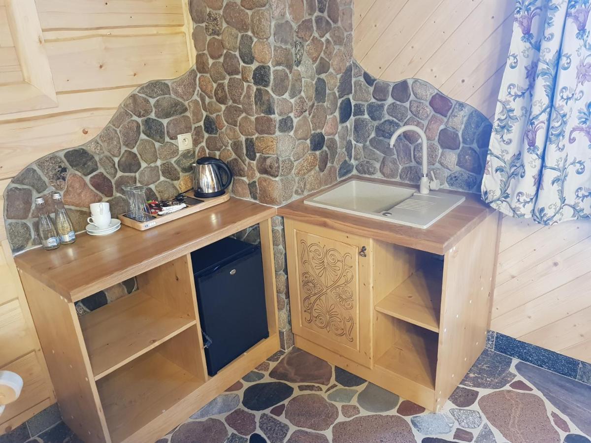 Restauracja Chata Góralska i Pokoje Gościnne. Ciechocinek Exterior foto