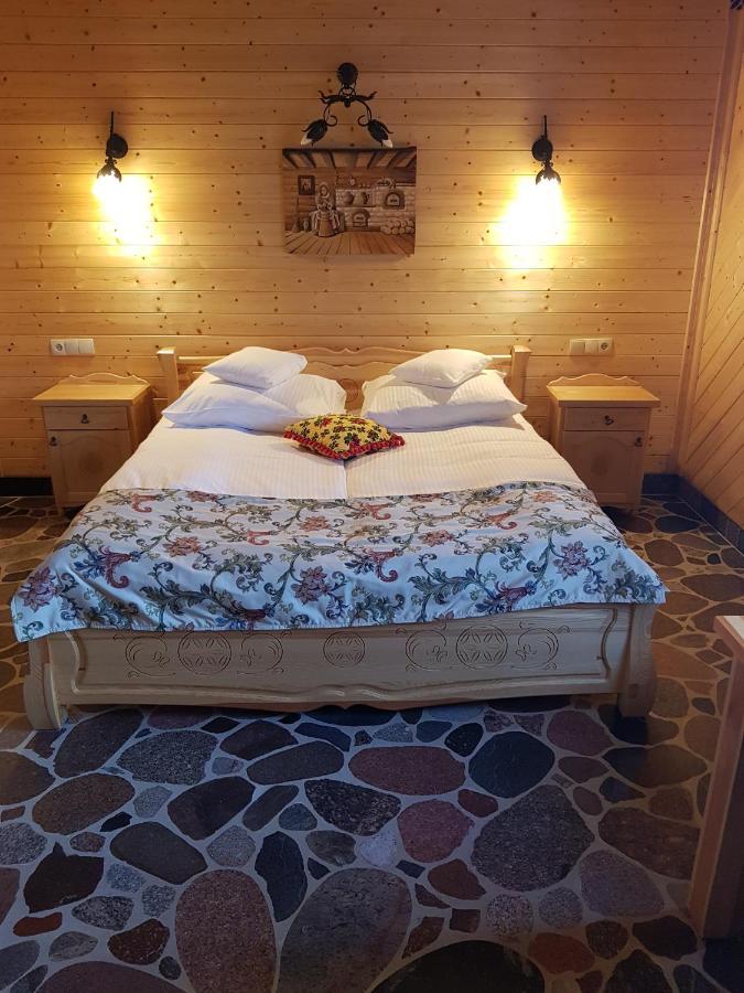 Restauracja Chata Góralska i Pokoje Gościnne. Ciechocinek Exterior foto