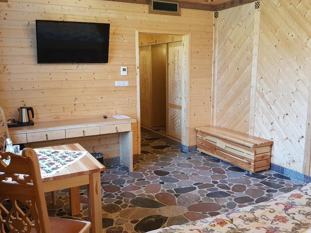 Restauracja Chata Góralska i Pokoje Gościnne. Ciechocinek Exterior foto