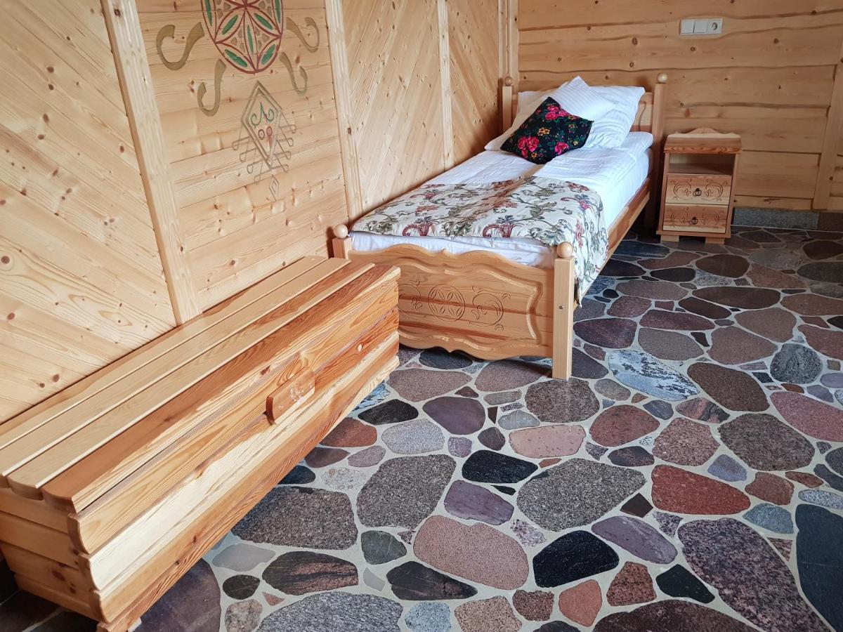 Restauracja Chata Góralska i Pokoje Gościnne. Ciechocinek Exterior foto