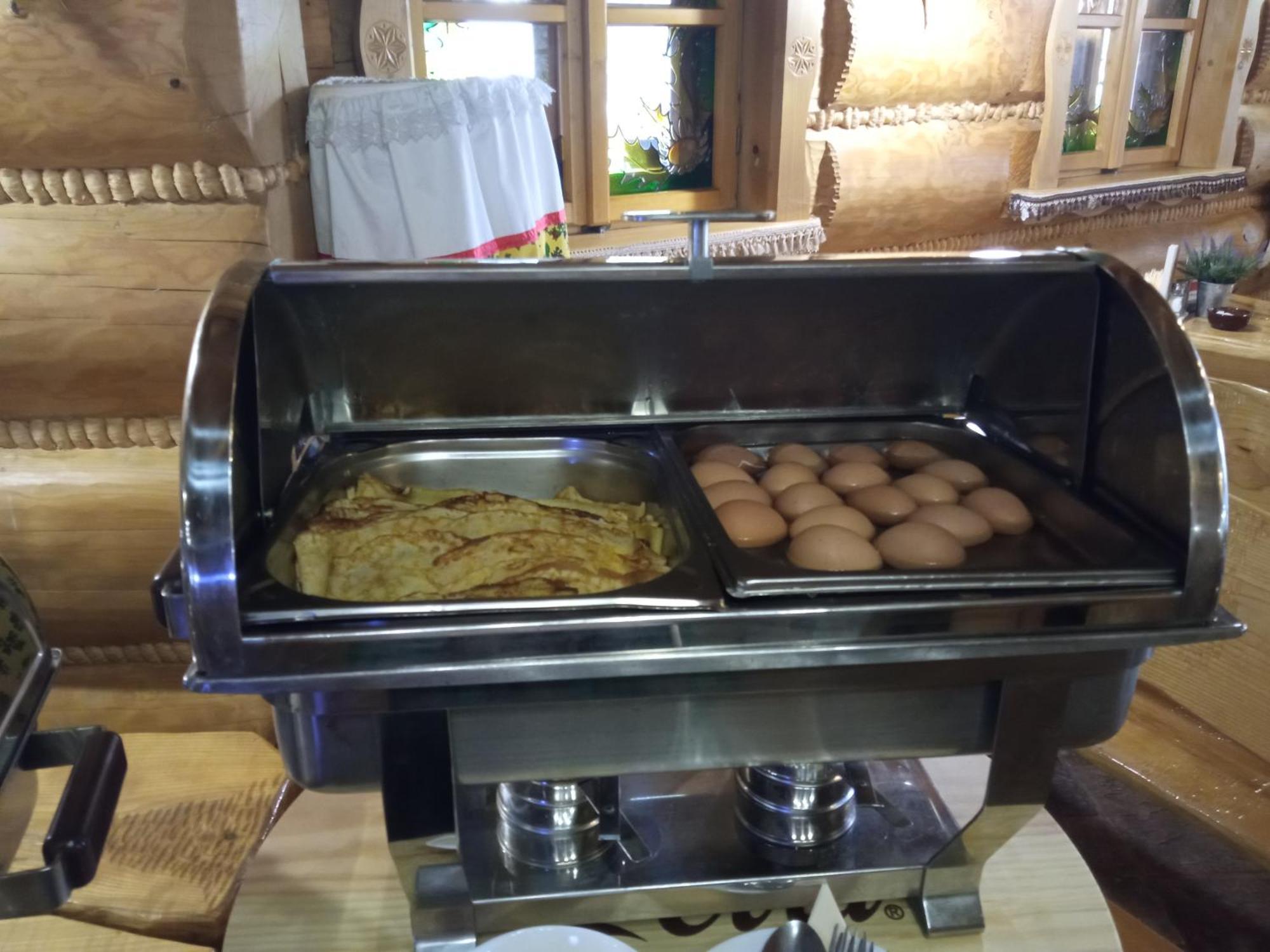 Restauracja Chata Góralska i Pokoje Gościnne. Ciechocinek Exterior foto