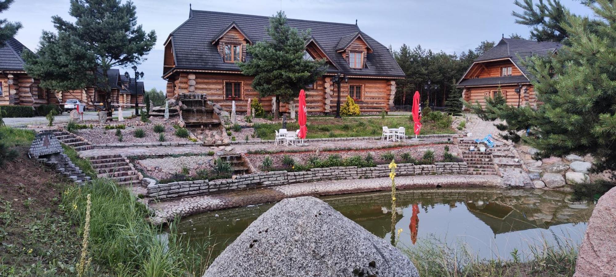 Restauracja Chata Góralska i Pokoje Gościnne. Ciechocinek Exterior foto