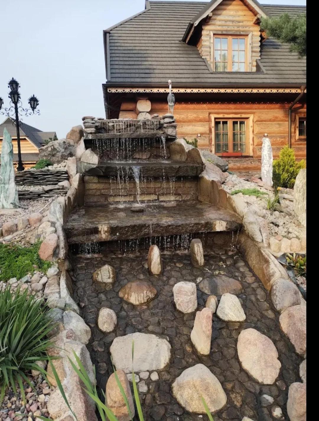 Restauracja Chata Góralska i Pokoje Gościnne. Ciechocinek Exterior foto